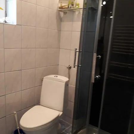 Haus Looks Apartment